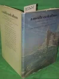middle-Earth album, A: paintingsWyatt, Joan, Illust. by: Joan Wyatt